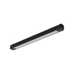 Panel LED Tracer 1x30W w kolorze czarnym, prostokątny, montowany na szynie 1-fazowej. Z przodu znajduje się biała, matowa szybka. Produkt widoczny z boku, w pozycji wiszącej, na jednolitym tle.
