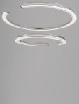 Lampa wisząca Orinoco 2xLED 70W w srebrnym kolorze, składająca się z dwóch okrągłych pierścieni o różnej średnicy. Produkt zawieszony na cienkich linkach, z jasnym światłem LED, na jednolitym szarym tle.