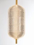Lampa wisząca Tipuani 1xLED 17W w złotej oprawie. Owalny klosz wykonany z przezroczystego materiału z diamentowym wzorem. Montowana na złotym wsporniku, prezentuje nowoczesny design, idealna do eleganckich wnętrz.