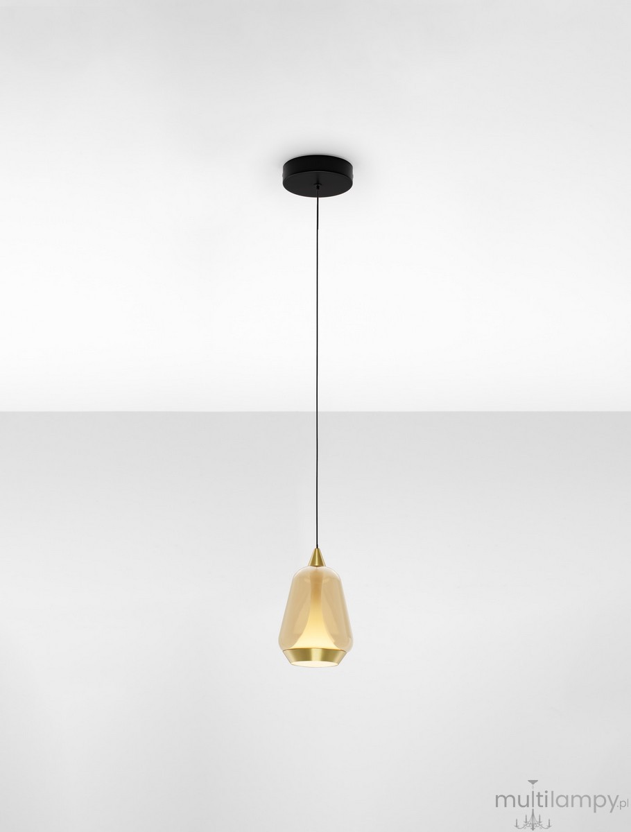 Lampa wisząca Rorizno 1xLED 8W w kolorze czarnym z szampańskim kloszem, o geometrycznym kształcie, zawieszona na cienkim przewodzie. Montowana do sufitu, z eleganckim wykończeniem u góry. Tło proste, białe.