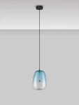 Lampa wisząca Jarevia z kloszem w kształcie kropli, w kolorze jasnoniebieskim, zawieszona na czarnym kablu. Stylowy design z metalowym mocowaniem sufitowym. Źródło światła LED 3W. Idealna do nowoczesnych wnętrz.
