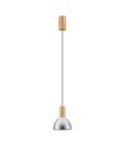 Lampa wisząca Sarduno z jedną żarówką LED 8W. Klosz w odcieniu przydymionego szaro-srebrnego, z metalowym złotym mocowaniem. Zawieszona na czarnym przewodzie, w prostej, nowoczesnej formie. Idealna do współczesnych wnętrz.