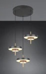 Lampa wisząca Keaton z trzema okrągłymi źródłami światła LED w czarnej i złotej kolorystyce. Zawieszenie na cienkich linkach, zamontowana na okrągłej, czarnej podstawie. Wysoka estetyka i nowoczesny design, idealna do różnych wnętrz.
