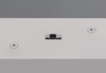 Lampa wisząca Keaton w kolorze szarym, z pięcioma diodami LED o mocy 50W. Widoczny detal to czarny przełącznik oraz dwa metalowe mocowania na górnej stronie. Tło w odcieniu szarości, co podkreśla minimalistyczny design.