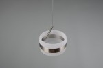 Lampa wisząca Dios 1xLED 8W CCT w kolorze niklowym, okrągła, z białym kloszem i metalowym paskiem. Zawieszona na cienkim przewodzie, widok z góry, zbliżenie na detal konstrukcji. Idealna do nowoczesnych wnętrz.