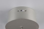 Lampa wisząca Dios w kolorze niklowym, z jedną diodą LED 8W. Widok z góry, pokazujący okrągłą podstawę z metaliczną fakturą oraz wycięcie na przełącznik. Produkt zamontowany na suficie, z widocznymi elementami mocującymi.