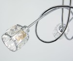 Lampa wisząca Aurora 3xE14 w kolorze chromowanym z dekoracyjnymi kloszami z przezroczystego szkła. Ujęcie z dołu pokazuje eleganckie, zakrzywione ramiona oraz źródła światła. Tło jednolite, co podkreśla nowoczesny design.
