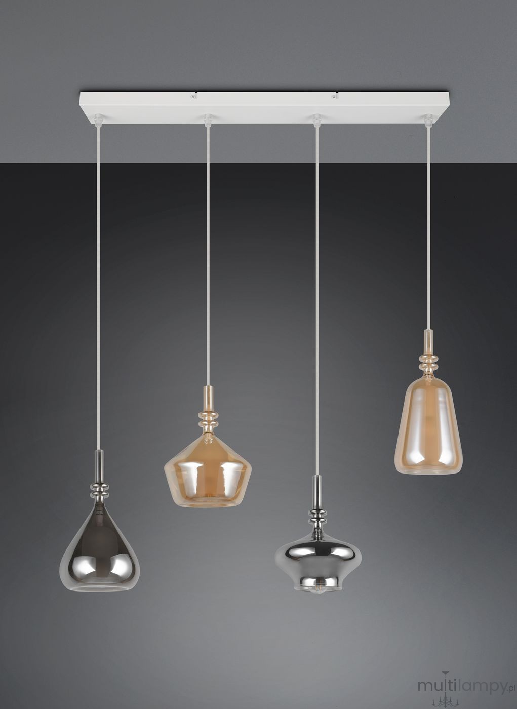 Lampa wisząca Aldea 4xE14 w kolorze białym z multikolorowymi kloszami. Klosze w różnych kształtach: dwa metaliczne (srebrny i czarny) oraz dwa szklane (przezroczysty i brązowy). Umożliwia eleganckie oświetlenie wnętrza. Montaż sufitowy.