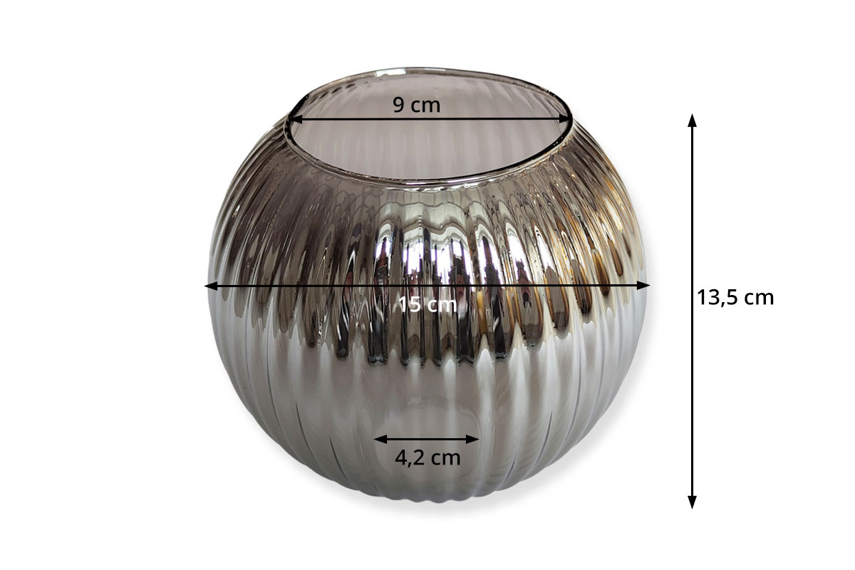 Klosz szklany Rolo kula D150 w kolorze transparentnym grafitowym, o wymiarach 15 cm średnicy i 13,5 cm wysokości, z falistą fakturą oraz otworem o średnicy 9 cm. Produkt leży na białym tle, eksponując swoje detale.