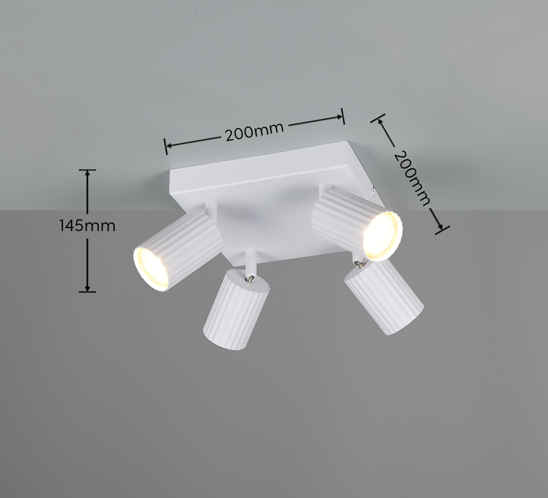 Lampa sufitowa Soka w kolorze białym z czterema reflektorami GU10. Kąt ujęcia z góry, pokazujący wymiary: 200 mm szerokości i 145 mm wysokości. Reflektory mają ryflowaną fakturę i są montowane na prostokątnej podstawie.