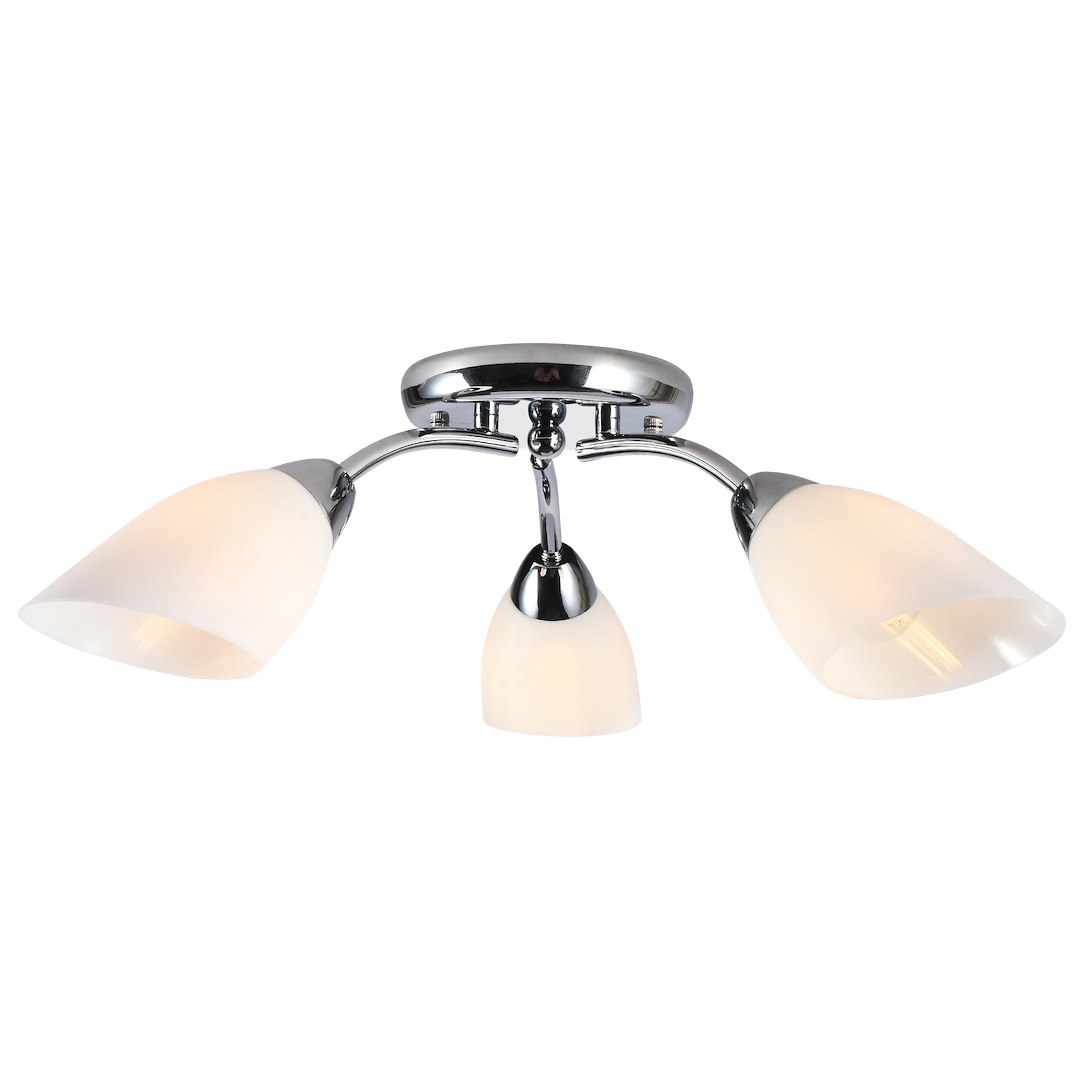Lampa sufitowa Portos z trzema kloszami E14, w chromowanej oprawie. Klosze mają biały, lekko przezroczysty kolor, a całość jest zamontowana na okrągłej podstawie. Ujęcie z dołu, ukazujące wszystkie elementy konstrukcji.
