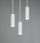 Lampa wisząca Soka z trzema kloszami GU10 w kolorze białym. Klosze mają cylindryczny kształt z pionowymi żłobieniami. Produkt zawieszony na cienkich linkach, na jednolitym szarym tle.