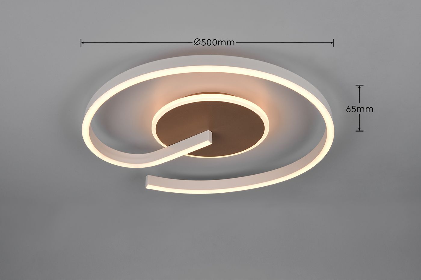 Lampa sufitowa Calle 2xLED 21W CCT w kolorze kawowym. Okrągła konstrukcja o średnicy 500 mm i wysokości 65 mm, z subtelnym podświetleniem LED. Elementy metalowe w odcieniu brązu, nowoczesny design.