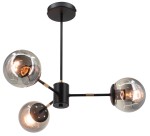 Lampa wisząca Gaja z trzema oprawami E27, w kolorze czarnym z złotymi akcentami. Posiada szklane klosze w kształcie kul, zawieszona na cienkim, czarnym stelażu. Ujęcie z dołu, pokazujące detale konstrukcji i źródła światła.