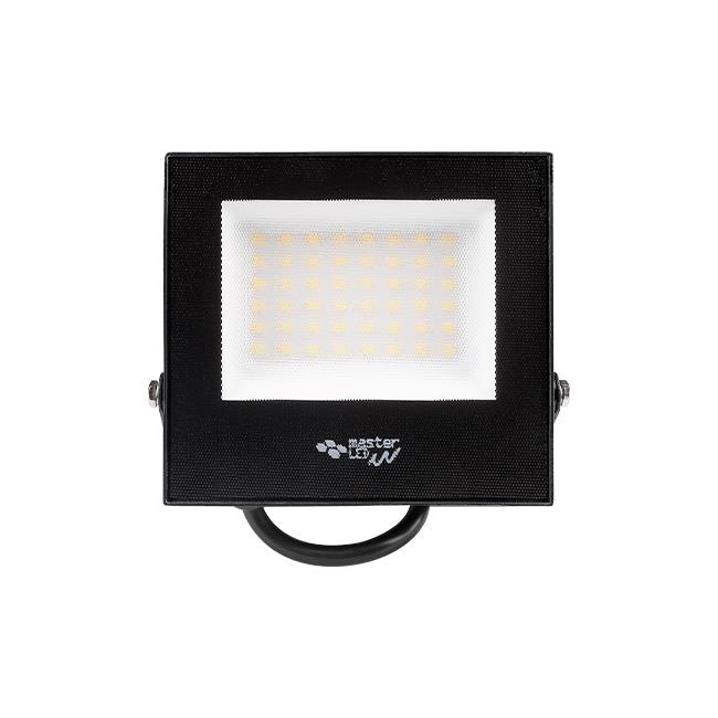 Naświetlacz LED halogen 30W z białą neutralną barwą światła, o mocy 2400 lm. Kwadratowa obudowa w kolorze czarnym, z białym panelem LED z widocznymi diodami. Produkt montowany, z uchwytem na dole. Wodoodporny (IP65), przeznaczony do użytku zewnętrznego.