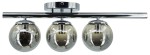 Lampa sufitowa Argo 3xE14 w kolorze chromu, z trzema kulistymi kloszami w odcieniu przyciemnionego szkła. Ujęcie frontalne, produkt zamontowany na płaskim stropie, z widocznymi detalami mocowania i lustrzanym wykończeniem.