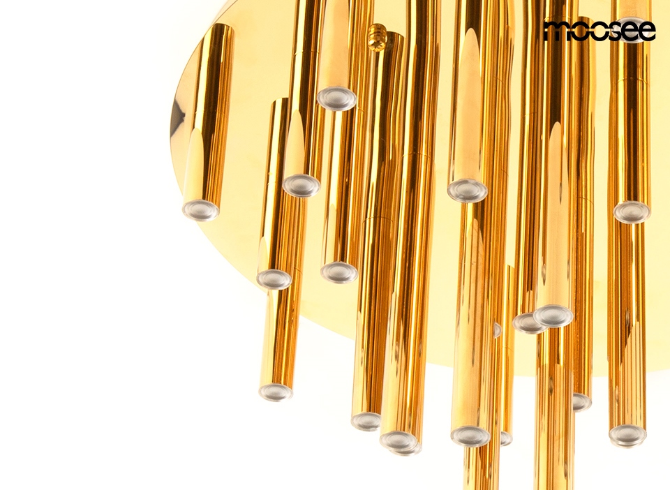 Lampa sufitowa Organo z 33 diodami LED, 30W, barwa 3000K. Złota konstrukcja z długimi, cylindrycznymi elementami. Ujęcie z góry, akcentujące unikalny design i wykończenie.