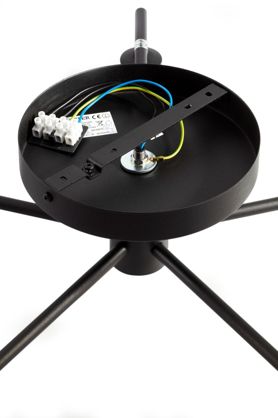 Lampa sufitowa Prato z pięcioma gniazdami G9, w kolorze czarnym. Widok od spodu, pokazujący mocowanie oraz przewody elektryczne. Konstrukcja metalowa z prostymi, minimalistycznymi liniami. Idealna do nowoczesnych wnętrz.