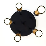 Lampa wisząca Alas z pięcioma oprawami GU10, w kolorze czarnym z złotymi detalami. Widok z góry na okrągłą podstawę z czarnego materiału oraz eleganckie, złote klosze. Idealna do nowoczesnych wnętrz.