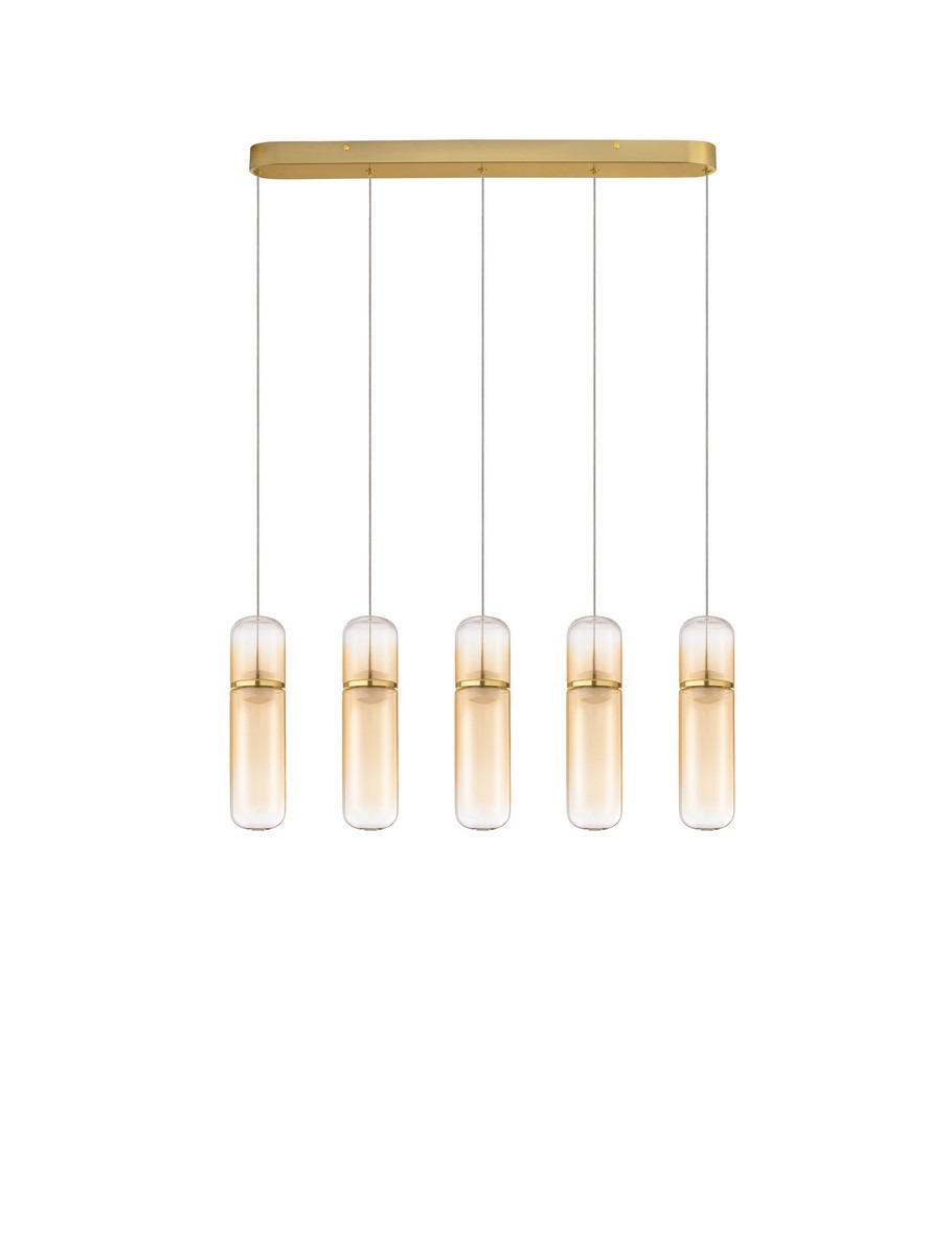 Lampa wisząca Rebalvo z pięcioma źródłami LED, moc 35W, w złotej oprawie. Szklane klosze w kształcie cylindrów zawieszone na cienkich linkach. Ujęcie frontalne, montowana pod sufitem, na jasnym tle.