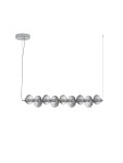 Lampa wisząca Tanvera z jedną żarówką LED 30W, chromowana, z szarymi kloszami w kształcie kul. Ujęcie frontalne, lampa zawieszona na cienkim kablu, z okrągłym mocowaniem sufitowym. Wysoka przezroczystość kloszy podkreśla nowoczesny design.