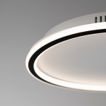 Cali Round lampa sufitowa LED 30W 4000K w kolorze czarnym i białym, z okrągłą płaską obudową. Widoczny czarny pierścień na zewnętrznej krawędzi oraz biała powierzchnia wewnętrzna. Ujęcie z góry, podkreślające kształt i detal wykończenia.
