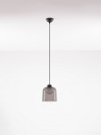 Czarna lampa wisząca Tavenco z jedną żarówką LED 5W, z przezroczystym kloszem w kształcie dzwonu. Zawieszona na cienkim, czarnym przewodzie, z widocznym mocowaniem sufitowym. Proste, nowoczesne wykończenie na jasnym tle.