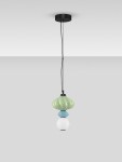 Lampa wisząca Casurno z jednym źródłem LED 8W, w kolorze czarnym. Składa się z trzech szklanych elementów w kolorze zielonym, niebieskim i białym, zawieszona na czarnym kablu z okrągłym mocowaniem sufitowym.