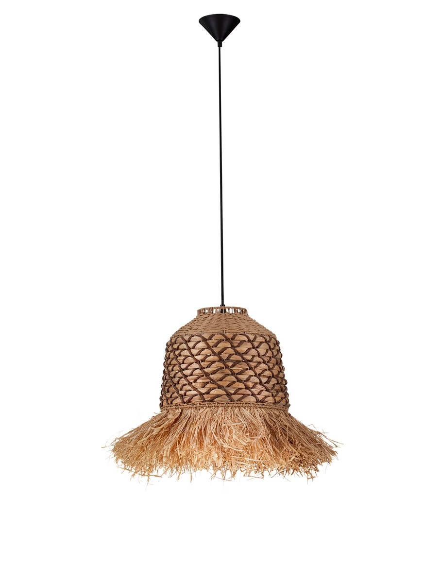 Lampa wisząca Fanliza z kloszem w kształcie dzwonu, wykonana z naturalnych materiałów w odcieniach beżu i brązu. Posiada czarny, metalowy uchwyt. Widoczny jest detal frędzli na dolnej krawędzi klosza. Zawieszona na cienkim przewodzie.