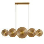 Lampa wisząca Nazar z pięcioma okrągłymi elementami w kolorze mosiądzu. Zawieszona na cienkich linkach, z centralnym panelem montażowym. Elementy mają teksturowaną powierzchnię z wyraźnymi spiralnymi wzorami. Całość oświetlenia LED 52W.