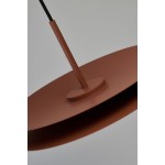 Lampa wisząca LED 12W w kolorze kasztanowym, z okrągłym kloszem o matowej powierzchni. Produkt zawieszony na cienkim, czarnym przewodzie. Widoczny detal podstawy mocującej na gładkiej powierzchni.