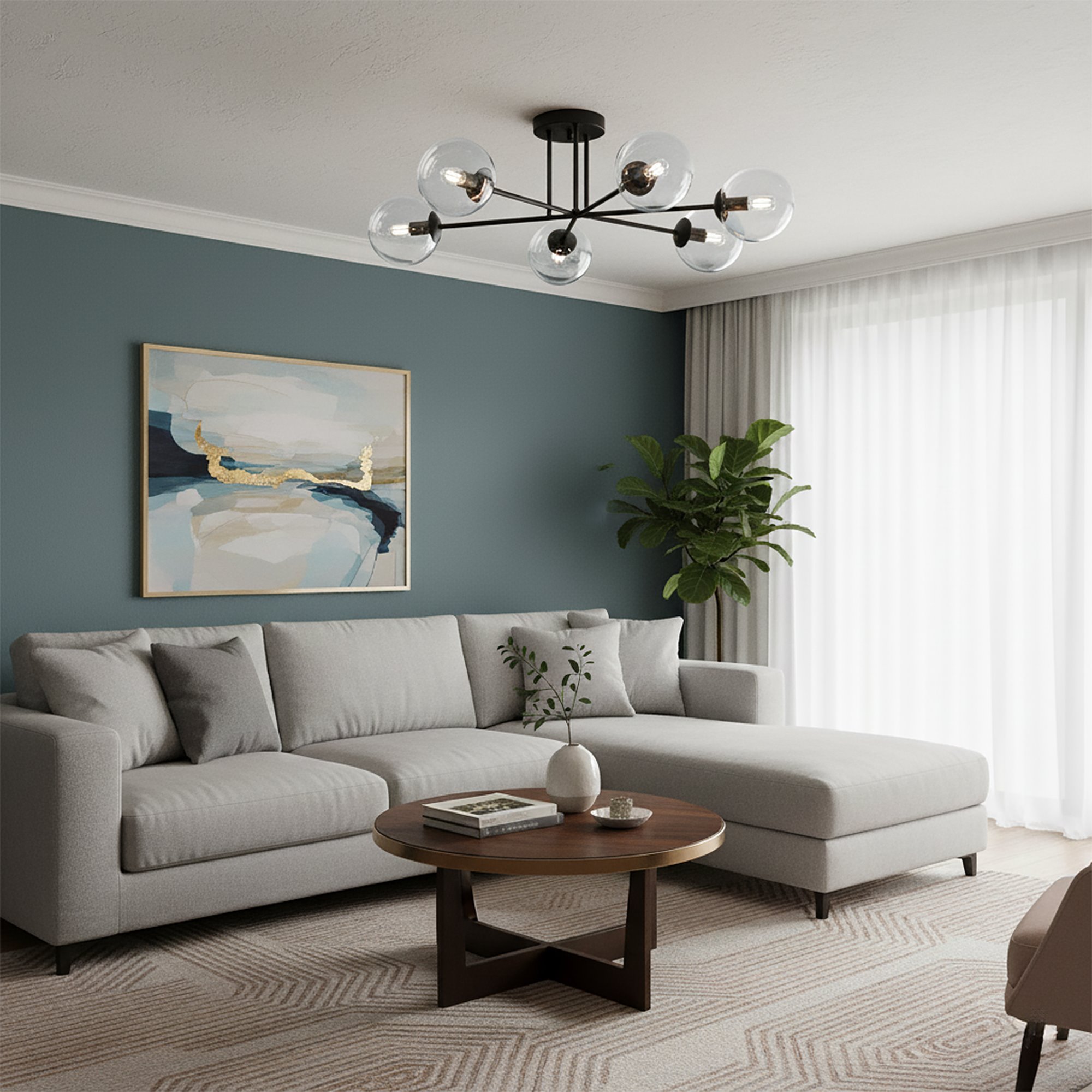 Lampa sufitowa Brendi B 6-punktowa, transparentna, z sześcioma szklanymi kloszami w kształcie kul, zamontowana na czarnym stelażu. Widoczna w nowoczesnym wnętrzu z szaro-beżową sofą i zieloną rośliną w tle.