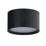 Lampa sufitowa Marton GX53 w kolorze czarnym, o cylindrycznym kształcie. Wykonana z materiału teksturowanego, z białym, okrągłym kloszem. Zabezpieczenie IP44, co czyni ją odporną na wilgoć. Montaż sufitowy, widok z boku.