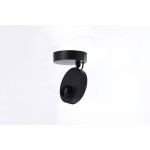 Czarna lampa sufitowa spot LED 9W Iseo z okrągłą podstawą i regulowanym kloszem. Produkt widoczny w zbliżeniu, zawieszony pod kątem, na jasnym tle. Prosty, nowoczesny design, idealny do oświetlenia wnętrz.