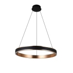 Lampa wisząca LED Rio D60 o mocy 43W, w kolorze czarnym z elementami złotymi. Okrągły kształt z teksturowaną powierzchnią, zawieszona na cienkich linkach. Prosty, nowoczesny design, idealna do wnętrz.