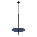 Lampa wisząca Feltro 1xG9 w kolorze czarnym i granatowym, o okrągłym kloszu z filcu, zawieszona na cienkim, czarnym przewodzie. Ujęcie frontalne, prezentujące minimalistyczny design i elegancką formę.
