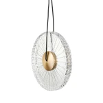 Lampa wisząca LED Sunblast 5W w kolorze złotym z przezroczystym kloszem, o okrągłym kształcie, zawieszona na czarnym przewodzie. Klosz posiada wyraźnie wyprofilowane żłobienia, co nadaje mu elegancki wygląd. Temperatura barwowa 3000K.