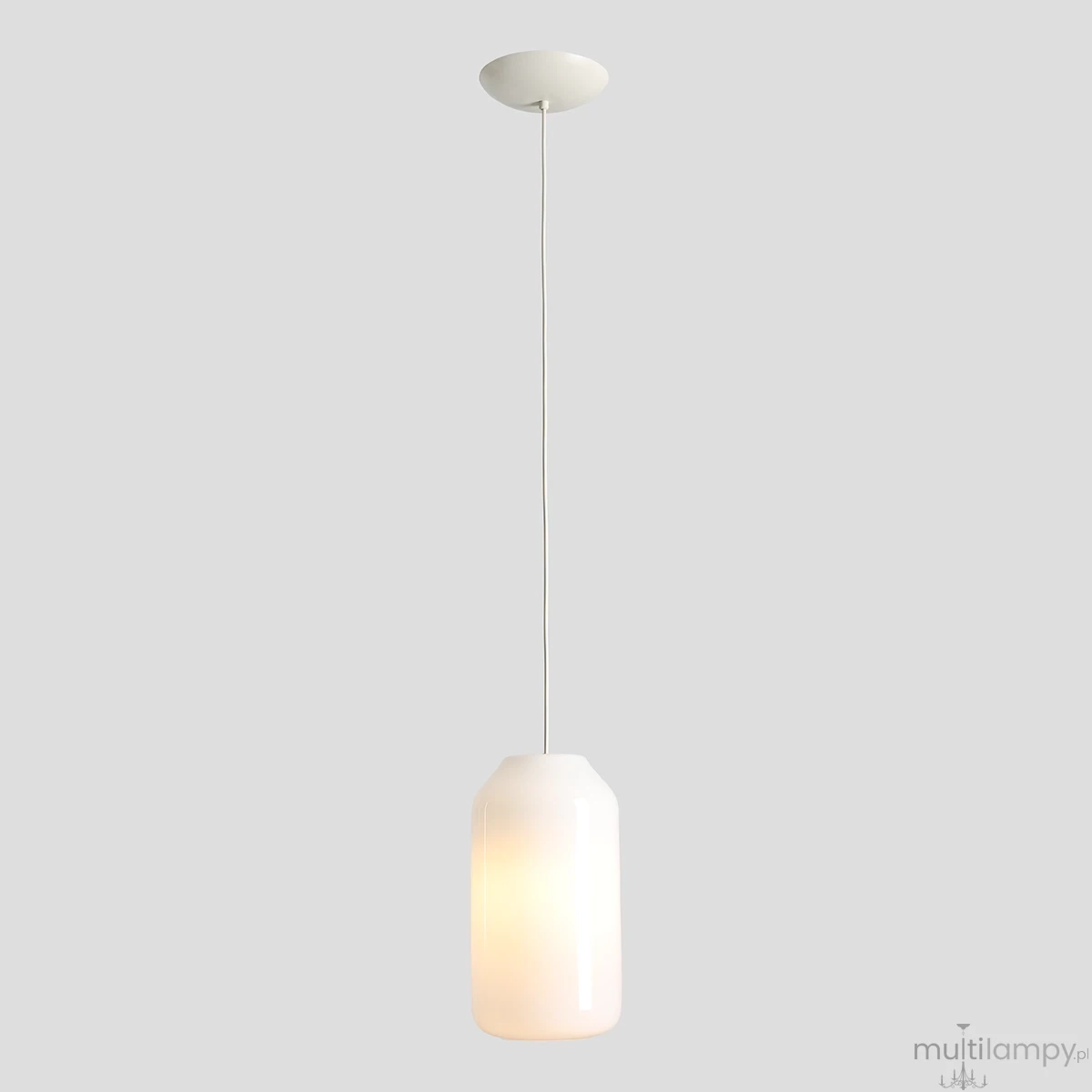 Kremowa lampa wisząca Flask Cotton D19 z oprawą na żarówkę E27. Owalny klosz z matowego szkła, zawieszona na cienkim przewodzie, montowana do sufitu. Prosty design, idealna do nowoczesnych wnętrz.