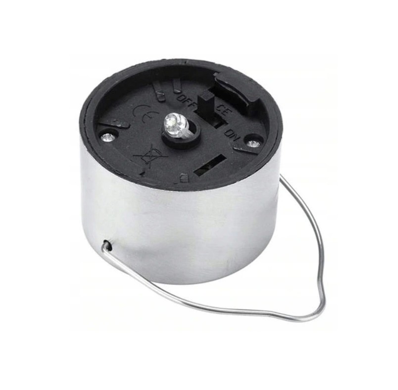 Lampka wisząca solarna Glovi z metalowym korpusem, widoczny element włącznika z oznaczeniami ON i OFF, metalowy uchwyt do zawieszenia, wbudowana dioda LED. Kształt cylindryczny, kolor srebrny z czarnymi detalami.