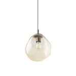 Brązowa lampa wisząca Lava Brown D25 z jedną oprawą E27. Szklany klosz o organicznym kształcie, z delikatnym połyskiem, zawieszony na cienkim przewodzie. Idealna do nowoczesnych wnętrz, na białym tle.