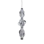 Lampa wisząca LED Elva 22W o ciepłej barwie światła 3000K, w kolorze czarnym i grafitowym. Ma nowoczesny, falisty kształt, zawieszona na cienkim kablu. Idealna do wnętrz, dodająca elegancji i stylu.