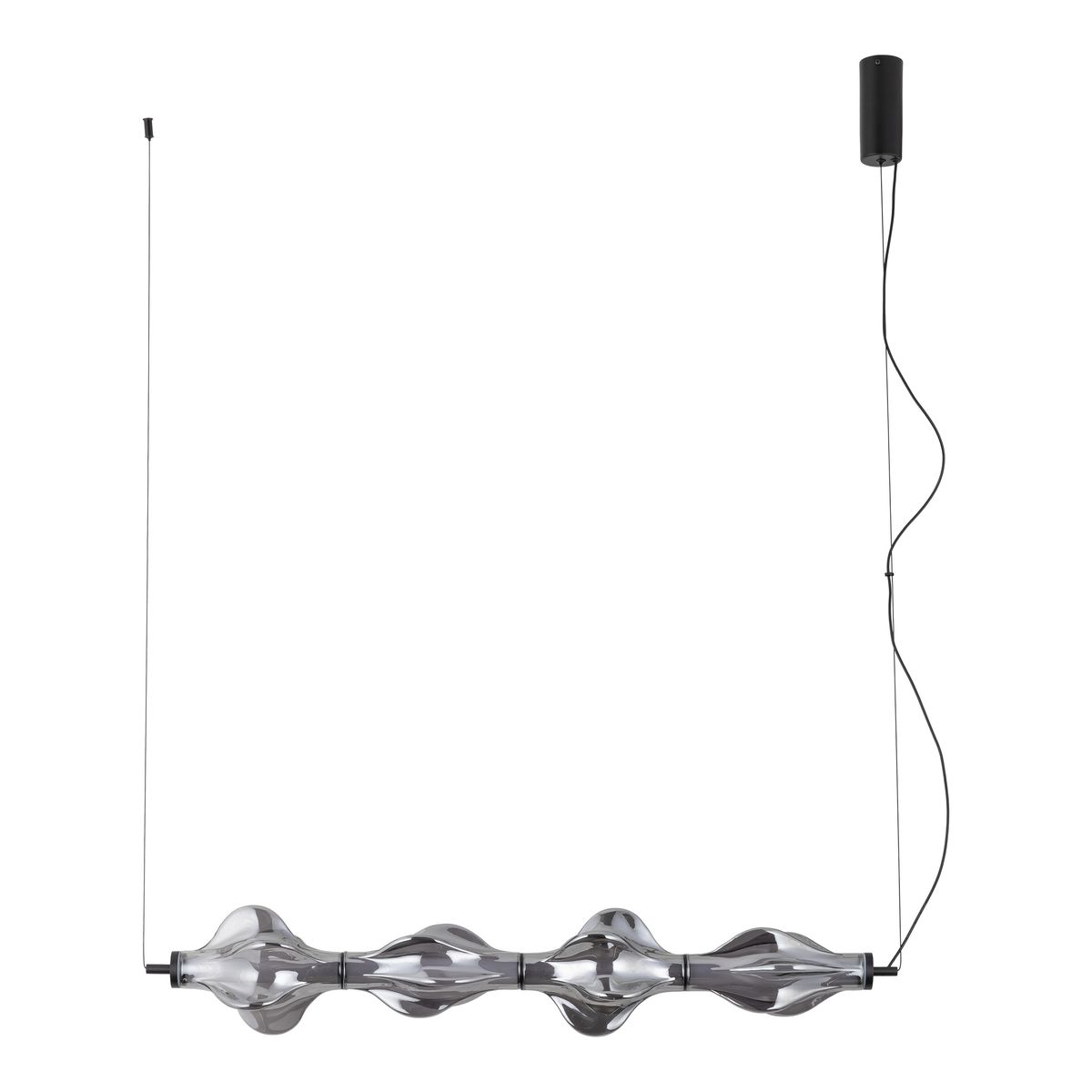 Lampa wisząca LED Elva 30W, kolor czarny/grafitowy. Posiada sześć falistych, przezroczystych kloszy oraz prosty, okrągły uchwyt sufitowy. Zawieszona na cienkim przewodzie, w zbliżeniu na detal kloszy. Wydobywa ciepłe światło 3000K.