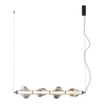Lampa wisząca LED Elva 30W, o ciepłej barwie światła 3000K, w kolorze czarnym/grafitowym. Posiada szklany, falisty klosz oraz metalowy uchwyt. Zawieszona na cienkim kablu, w pozycji zwisającej. Idealna do nowoczesnych wnętrz.