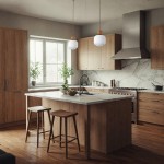 Lampa wisząca Ballo 1xE14 w kolorze beżowym z dekoracyjnym drewnianym elementem, zawieszona nad wyspą kuchenną. W tle nowoczesna kuchnia z drewnianymi szafkami i marmurowym blatem.