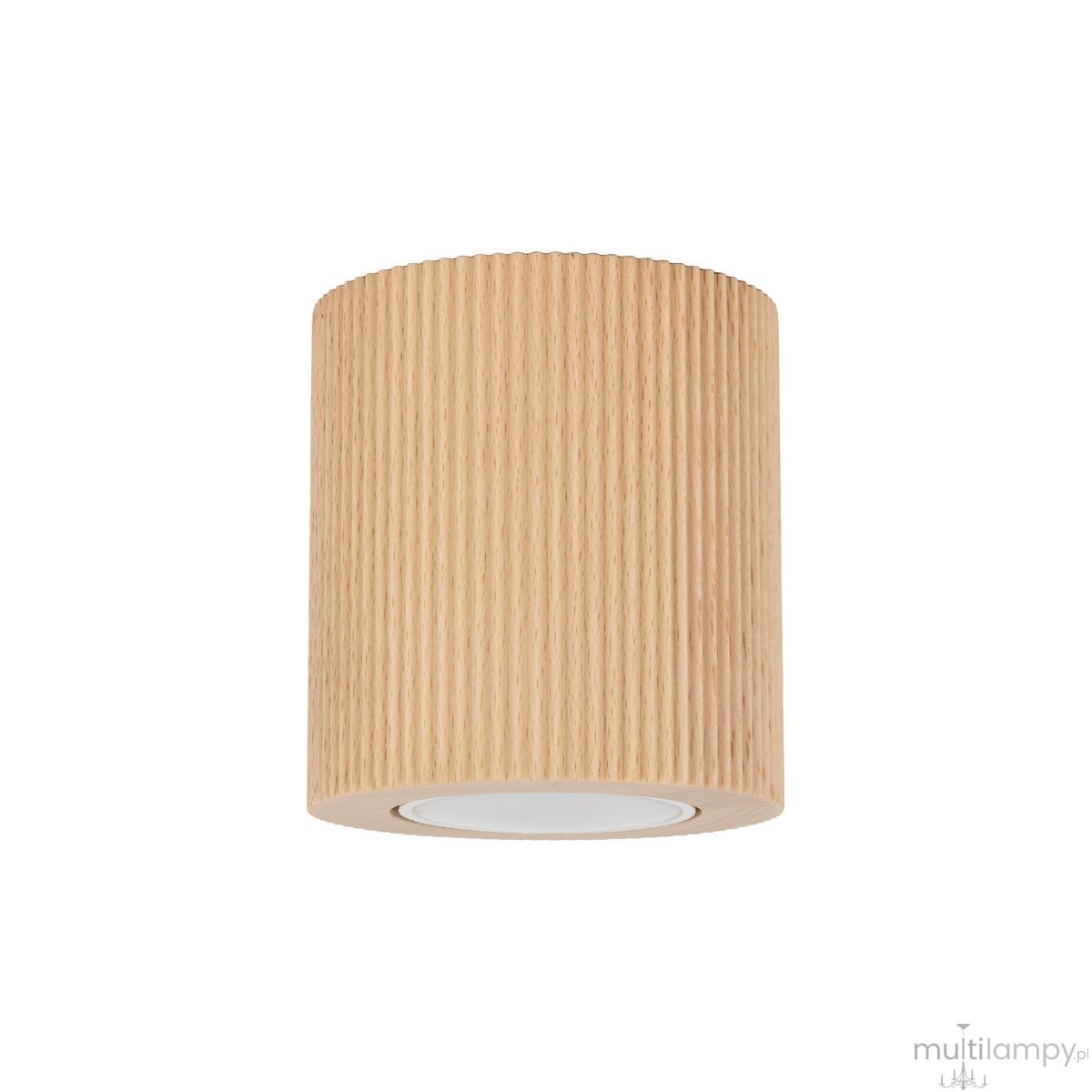Lampa sufitowa Eve Corte w kolorze naturalnego buku, cylindryczna z żłobieniami, przeznaczona na żarówkę GU10. Ujęcie frontalne, zawieszona, z białym kloszem na dole. Proste tło, podkreślające minimalistyczny design.