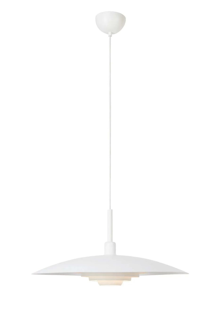 Lampa wisząca E27 w kolorze białym, z szerokim, płaskim kloszem i podwieszeniem. Ujęcie frontalne, ukazuje całość konstrukcji oraz okrągły sufitowy uchwyt. Prosty, minimalistyczny design, idealna do nowoczesnych wnętrz.