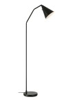 Lampa podłogowa LED Funil o mocy 4,9W, w kolorze czarnym. Posiada smukłą, metalową nogę oraz stożkowaty klosz. Ujęcie frontalne, produkt stoi na okrągłej podstawie. Idealna do nowoczesnych wnętrz.