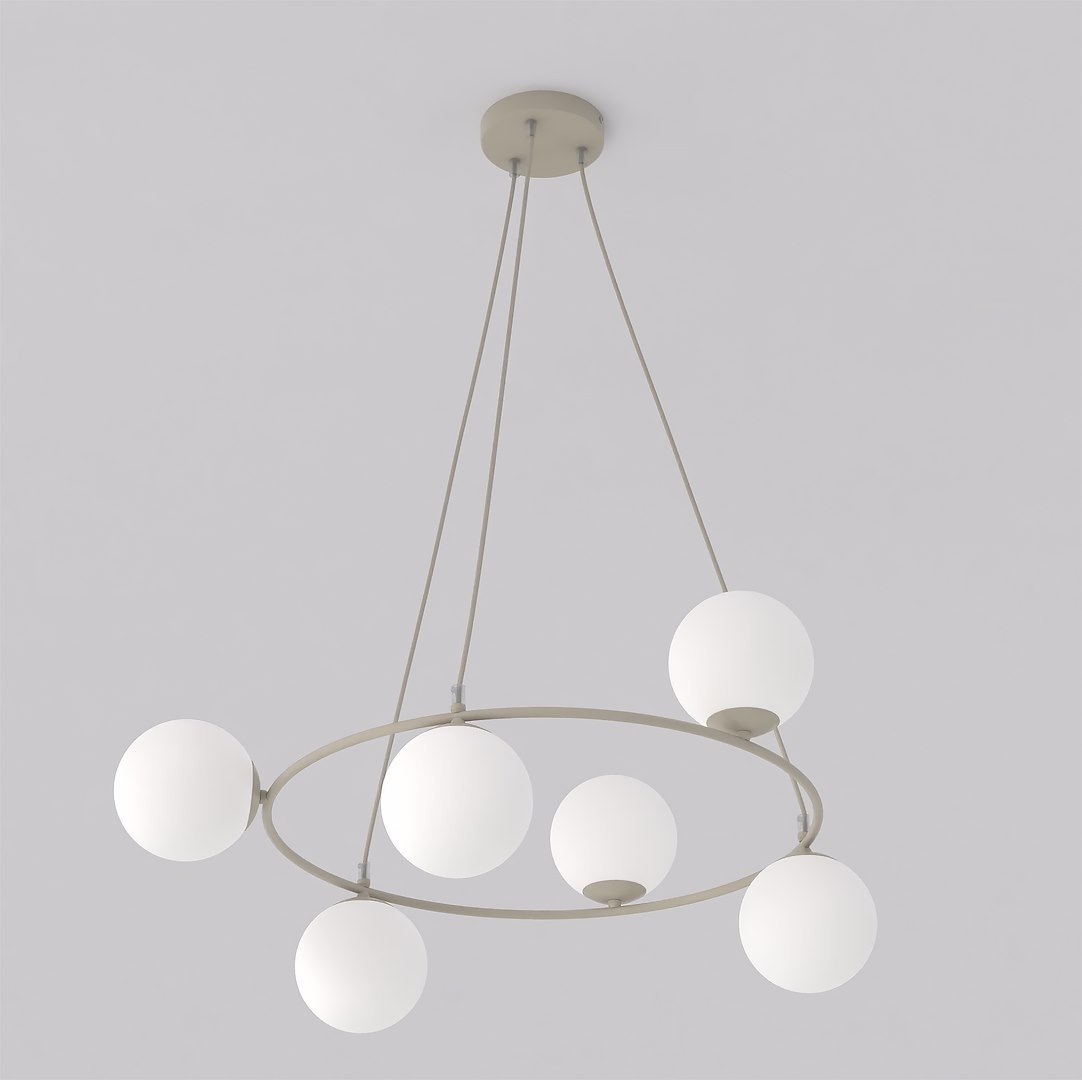 Lampa wisząca Azura w kolorze mokka z białymi kulami, na pięciu żarówkach E14. Zawieszona na trzech linkach, w okrągłej metalowej ramie. Prosta forma, idealna do nowoczesnych wnętrz. Tło neutralne, szare.