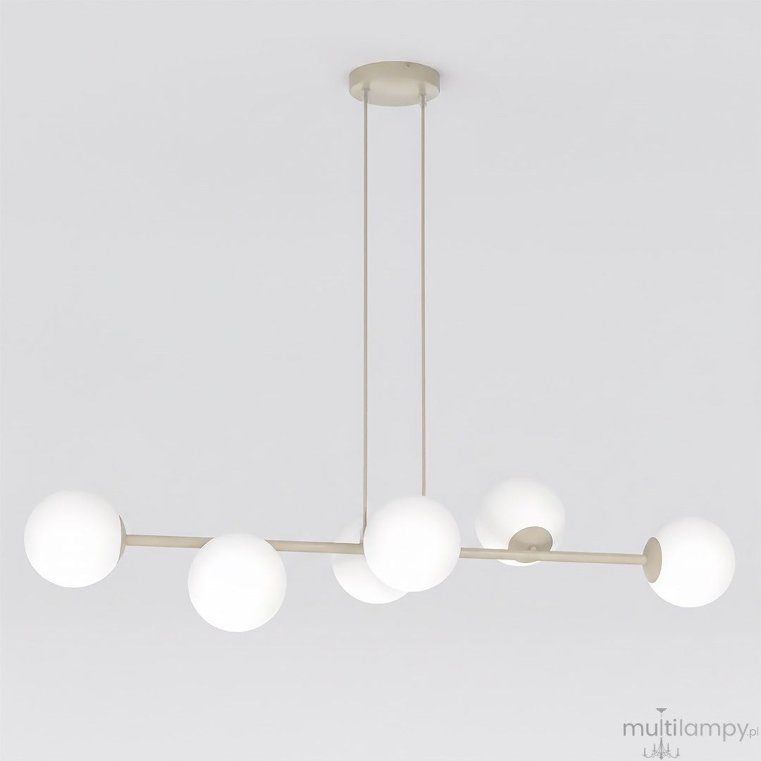 Lampa wisząca Magnus z sześcioma oprawami E14, w kolorze mokka i białym. Posiada prostą, nowoczesną konstrukcję z białymi kulami na metalowej ramie. Zawieszona na dwóch linkach, idealna do wnętrz minimalistycznych.