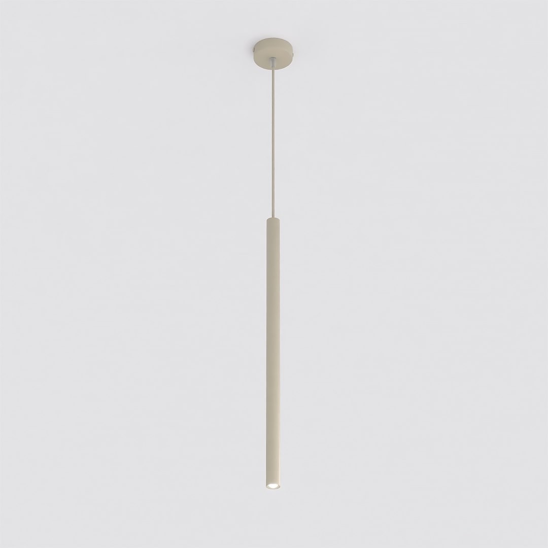 Lampa wisząca Selter w kolorze mokka, z pojedynczym źródłem światła G9. Ma smukły, cylindryczny kształt, zawieszona na cienkim przewodzie, montowana do sufitu. Tło proste, jasne, co podkreśla minimalizm designu.